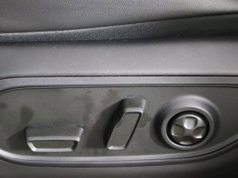 New 2026 Jeep Grand Cherokee Altitude image 24