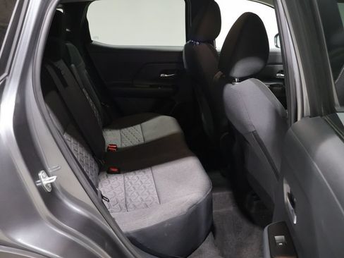 Used 2025 Nissan Kicks SV AWD/4WD image 20