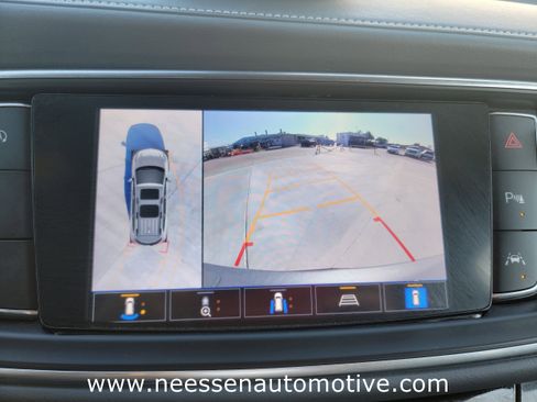 Used 2023 Buick Enclave Essence image 26
