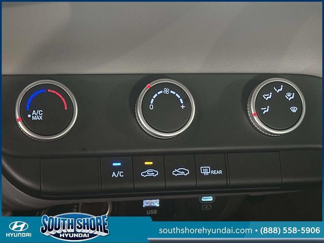 Certified 2024 Hyundai Elantra SE FWD image 30