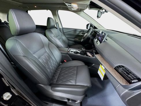 New 2026 Nissan Rogue Platinum AWD/4WD image 29