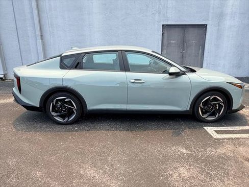Used 2025 Kia K4 EX FWD image 7