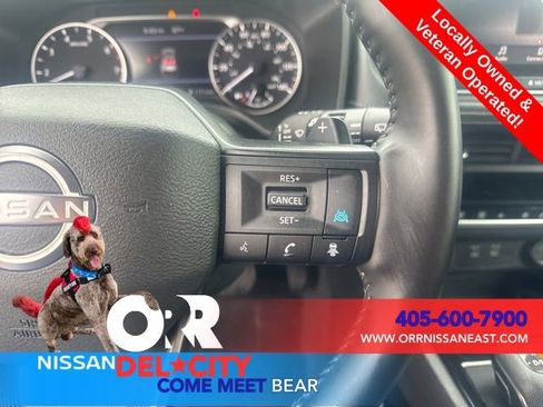 Used 2025 Nissan Rogue SV image 19