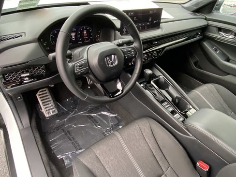 Certified 2024 Honda Accord Sport image 17