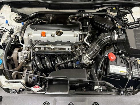 Used 2012 Honda Accord EX image 29