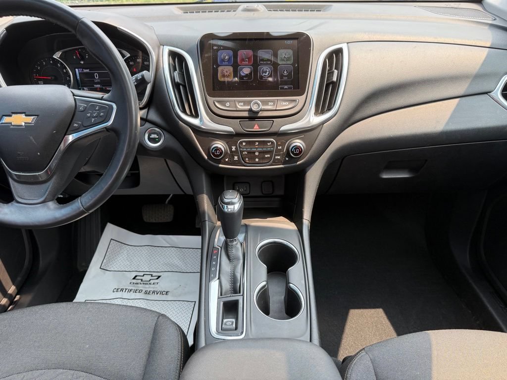 Used 2018 Chevrolet Equinox LT w/ Sun & Infotainment Package FWD image 12