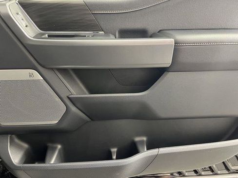 Used 2025 Ford F150 Lariat w/ Equipment Group 501A Mid image 28