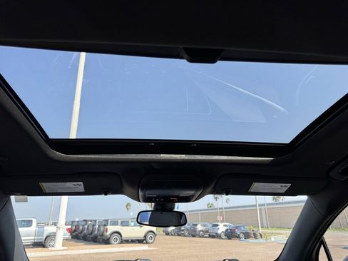 Used 2022 Buick Enclave Essence w/ Experience Buick Package image 19