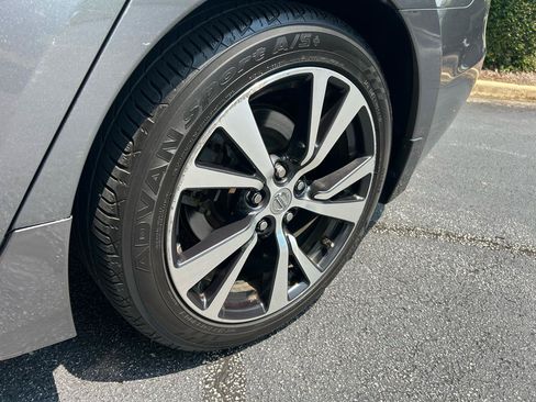 Used 2016 Nissan Maxima Platinum FWD image 10