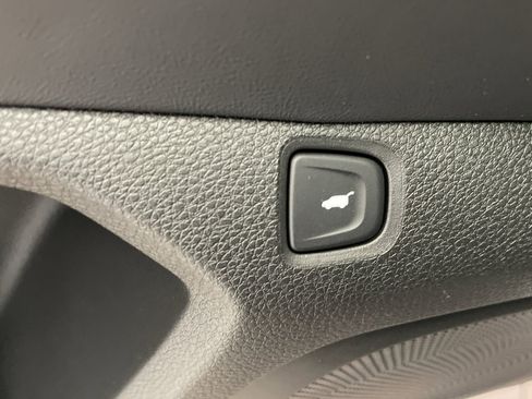 Used 2025 Acura RDX SH-AWD w/ Technology Package image 13