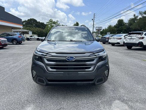 Used 2025 Subaru Forester Limited AWD/4WD image 3