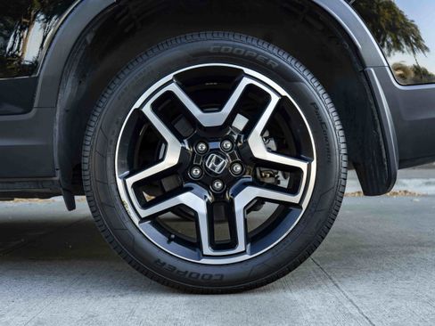 Used 2023 Honda Passport Elite image 15