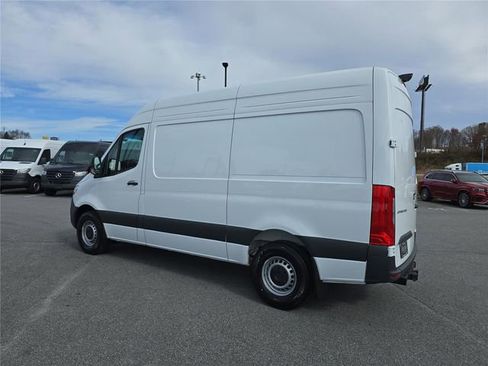 New 2025 Mercedes-Benz Sprinter 2500 image 9