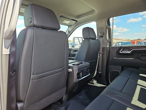 New 2026 GMC Sierra 2500 SLT w/ Texas SLT Premium Package image 11