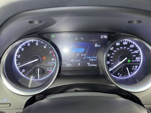 Used 2020 Toyota Camry LE image 19