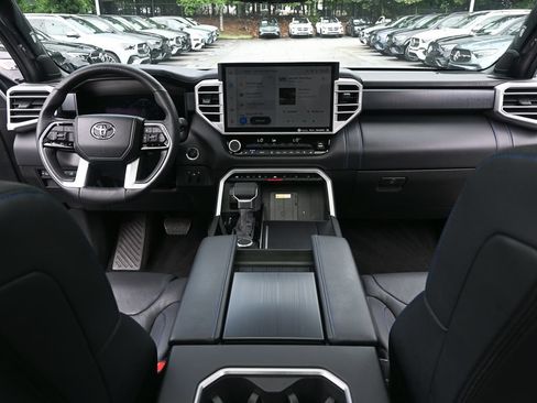 Used 2022 Toyota Tundra Platinum RWD image 16