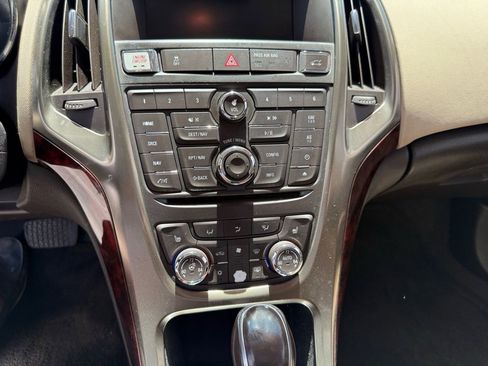 Used 2013 Buick Verano Premium image 10