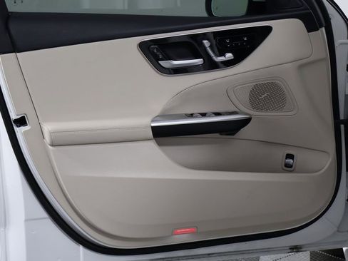 Certified 2024 Mercedes-Benz C 300 Sedan image 12