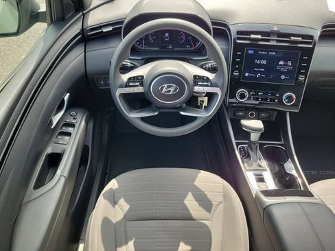 Used 2022 Hyundai Santa Cruz SE FWD image 11
