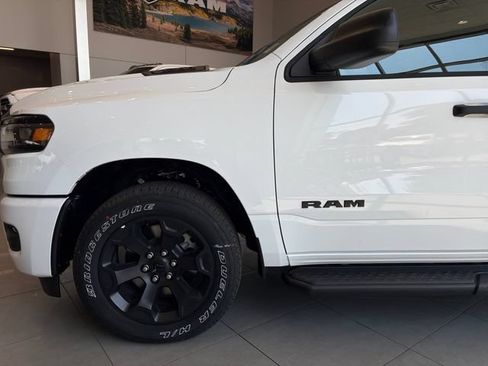 New 2026 RAM 1500 Express AWD/4WD image 10