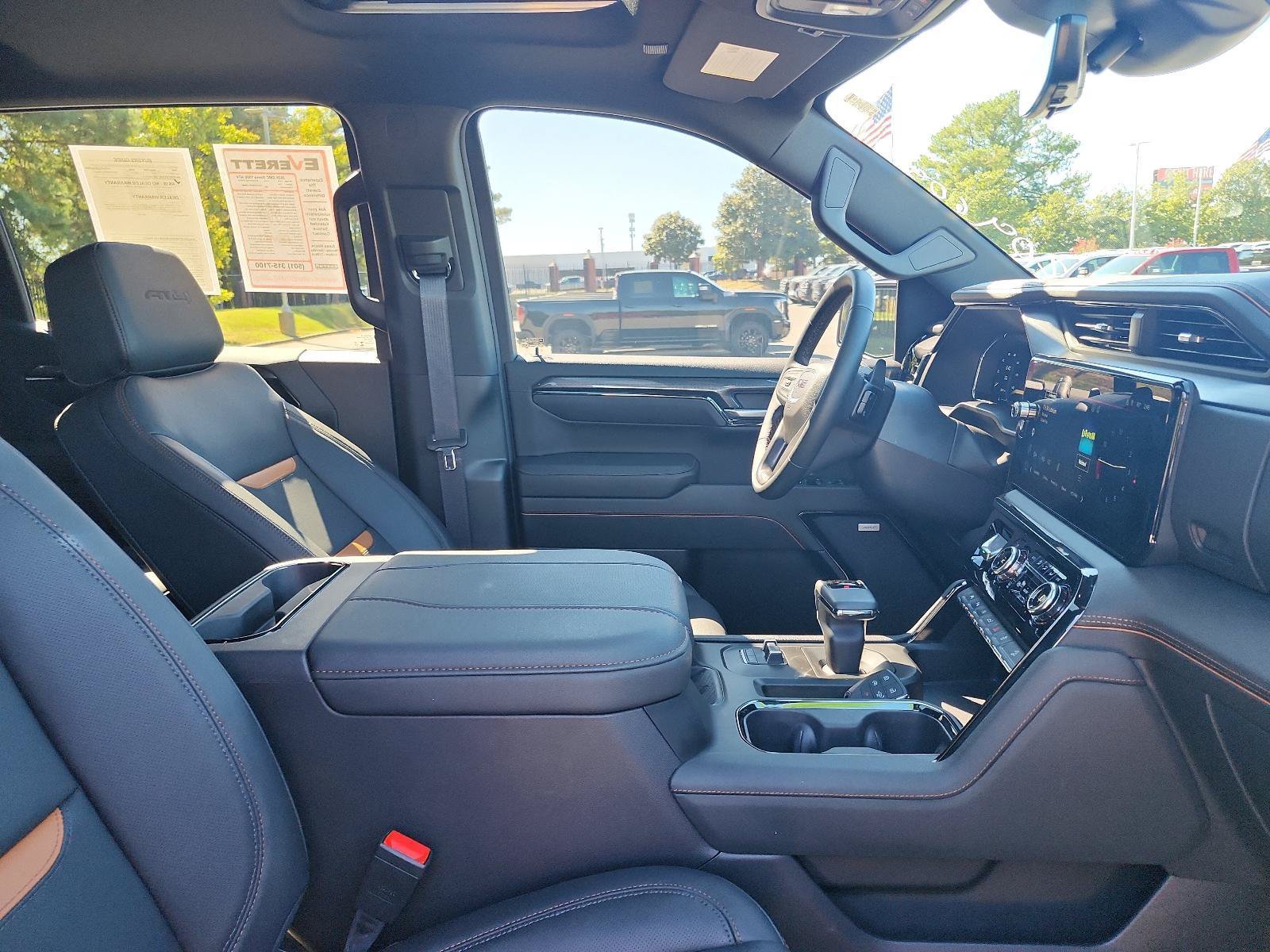 Used 2026 GMC Sierra 1500 AT4 w/ AT4 Premium Package AWD/4WD image 9
