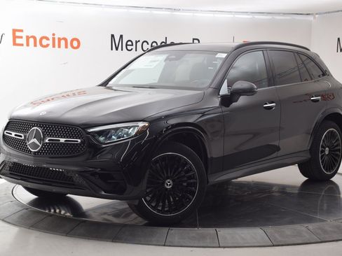 New 2026 Mercedes-Benz GLC 300 image 2