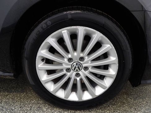 Used 2016 Volkswagen Passat 1.8T SE w/ Lighting Package (P06) FWD image 22
