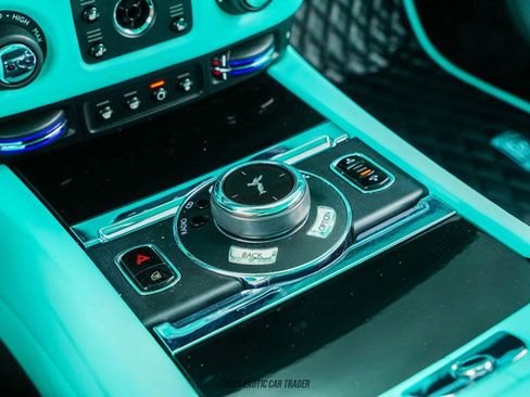 Used 2017 Rolls-Royce Wraith image 29