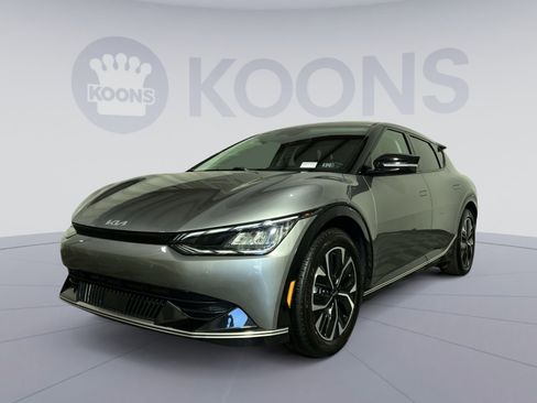Used 2023 Kia EV6 Wind AWD/4WD image 1
