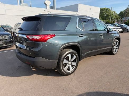 Used 2018 Chevrolet Traverse LT AWD/4WD image 5