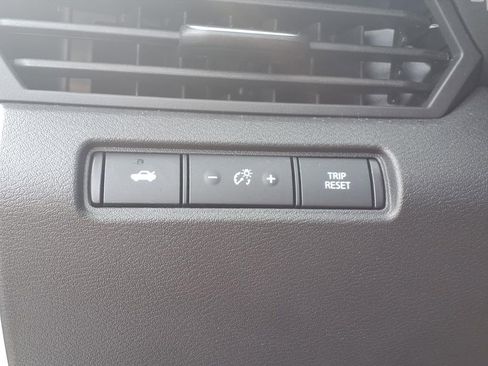 Certified 2025 Nissan Altima 2.5 SV image 15