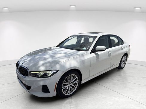 Certified 2023 BMW 330i Sedan w/ Driving Assistance Package RWD image 8