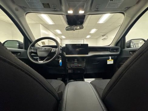 New 2025 Ford Maverick XL image 12