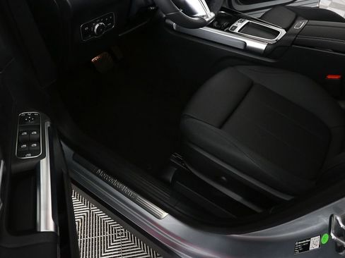 New 2026 Mercedes-Benz GLB 250 image 7