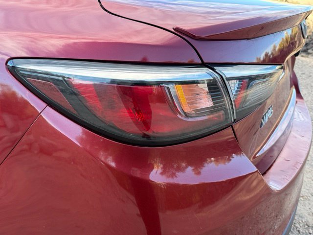 Used 2019 Toyota Yaris LE FWD image 6