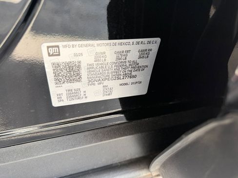 Used 2025 Chevrolet Equinox LT image 28