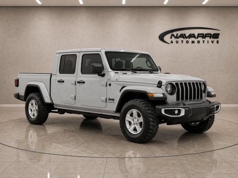 Used 2023 Jeep Gladiator Sport w/ Trailer Tow Package AWD/4WD image 9