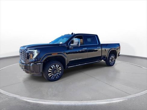 Used 2024 GMC Sierra 3500 Denali Ultimate image 4