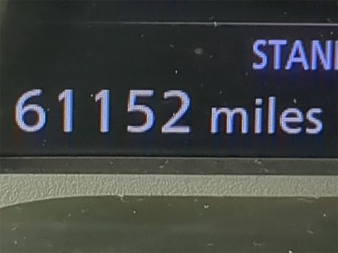 Used 2022 Nissan Pathfinder SV image 35