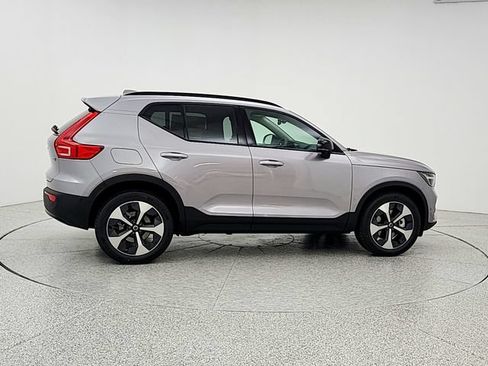 New 2026 Volvo XC40 B5 Plus w/ Climate Package AWD/4WD image 4