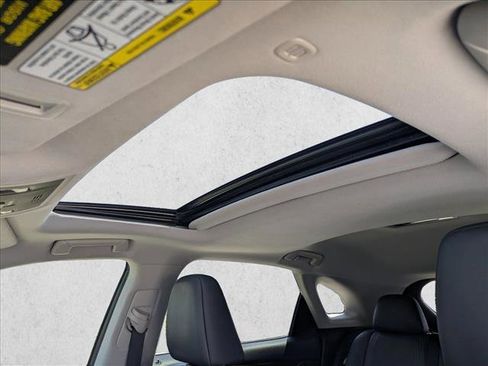 Used 2017 Lexus RX 350 FWD w/ Premium Package image 16