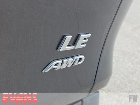 Used 2022 Toyota RAV4 LE w/ Carpet Mat Package (TMS) AWD/4WD image 3
