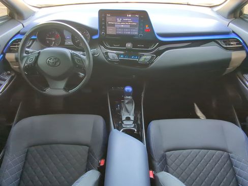 Used 2020 Toyota C-HR XLE image 13