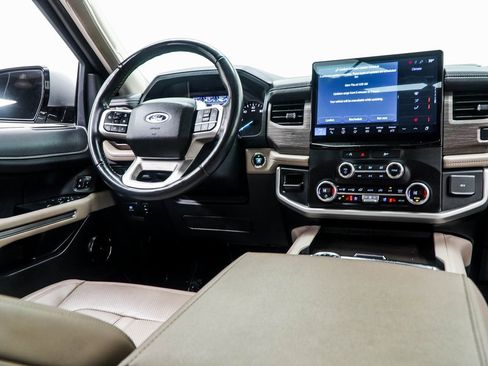 Used 2024 Ford Expedition Max Limited image 19