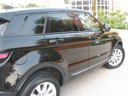 Used 2019 Land Rover Range Rover Evoque AWD/4WD image 38