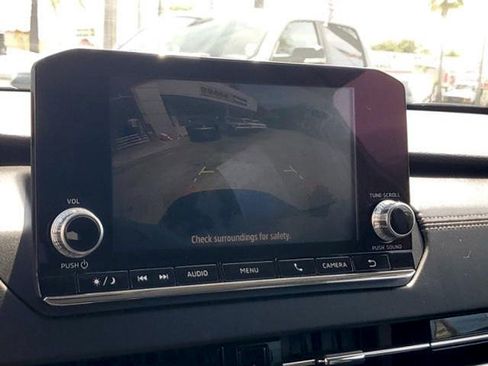 Used 2023 Mitsubishi Outlander ES FWD image 25