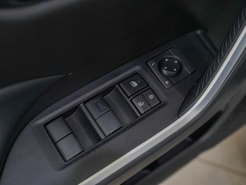 Used 2023 Toyota RAV4 LE AWD/4WD image 21