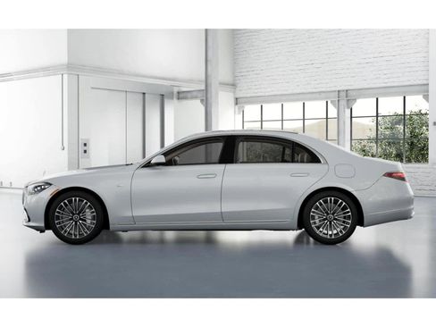 New 2026 Mercedes-Benz S 580e 4MATIC Sedan image 33