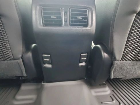 Used 2019 Toyota 4Runner SR5 Premium AWD/4WD image 38