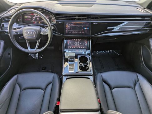 Used 2023 Audi Q8 Premium Plus image 16